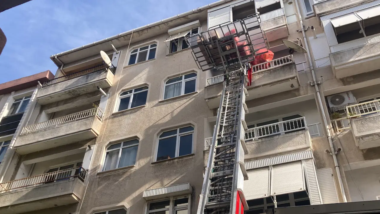 Kocaeli'nde 5 katlı bina tahliye edildi: Kolonlarında çatlak tespit edildi!