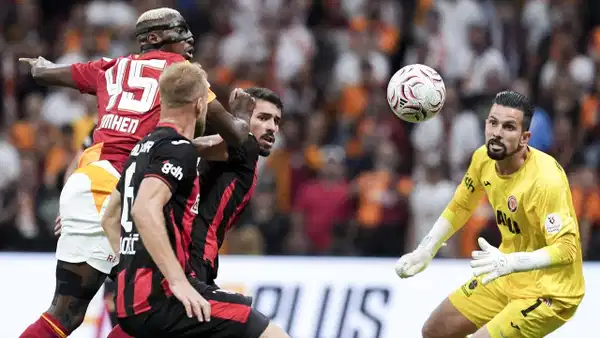 Victor Osimhen'den ayrılık iddialarına yanıt