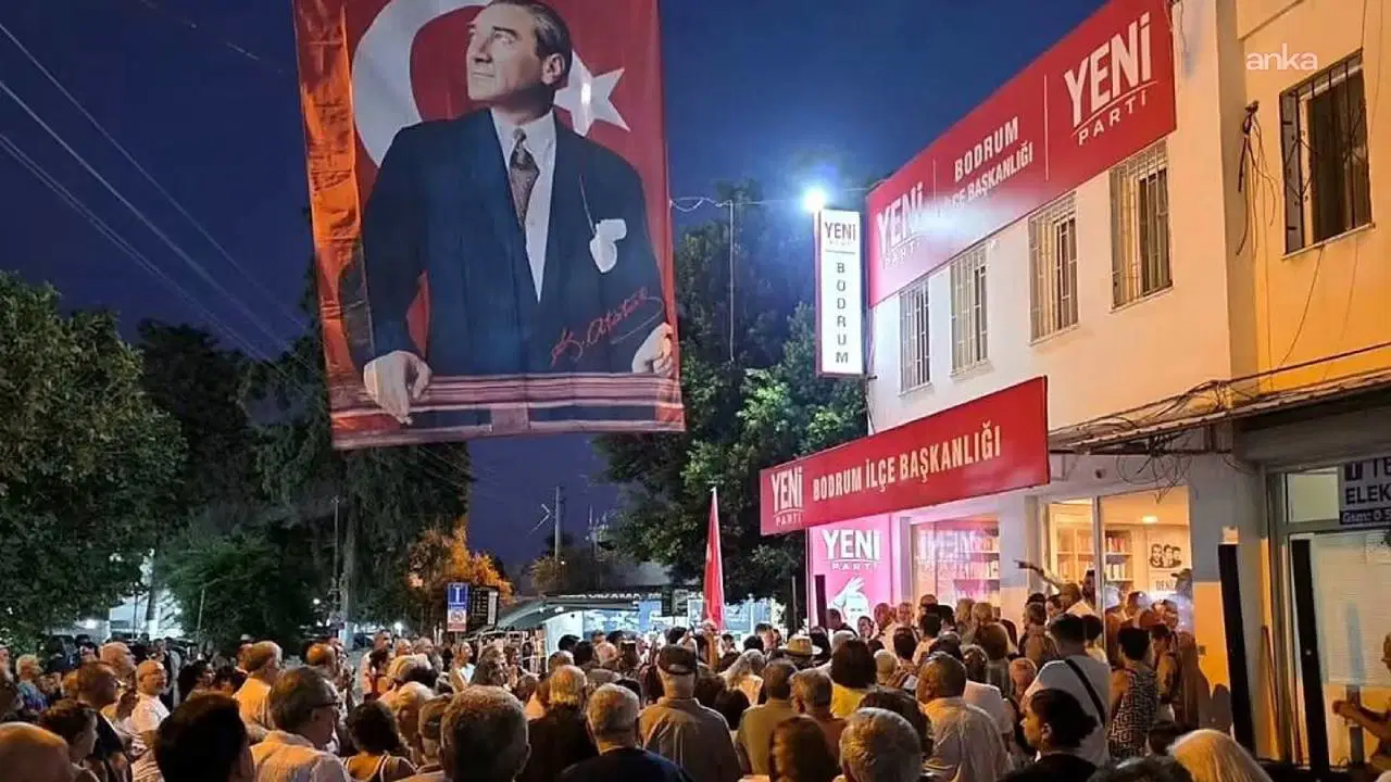 YENİ Parti Bodrum ve Ula'da yeni ilçe binalarını açtı