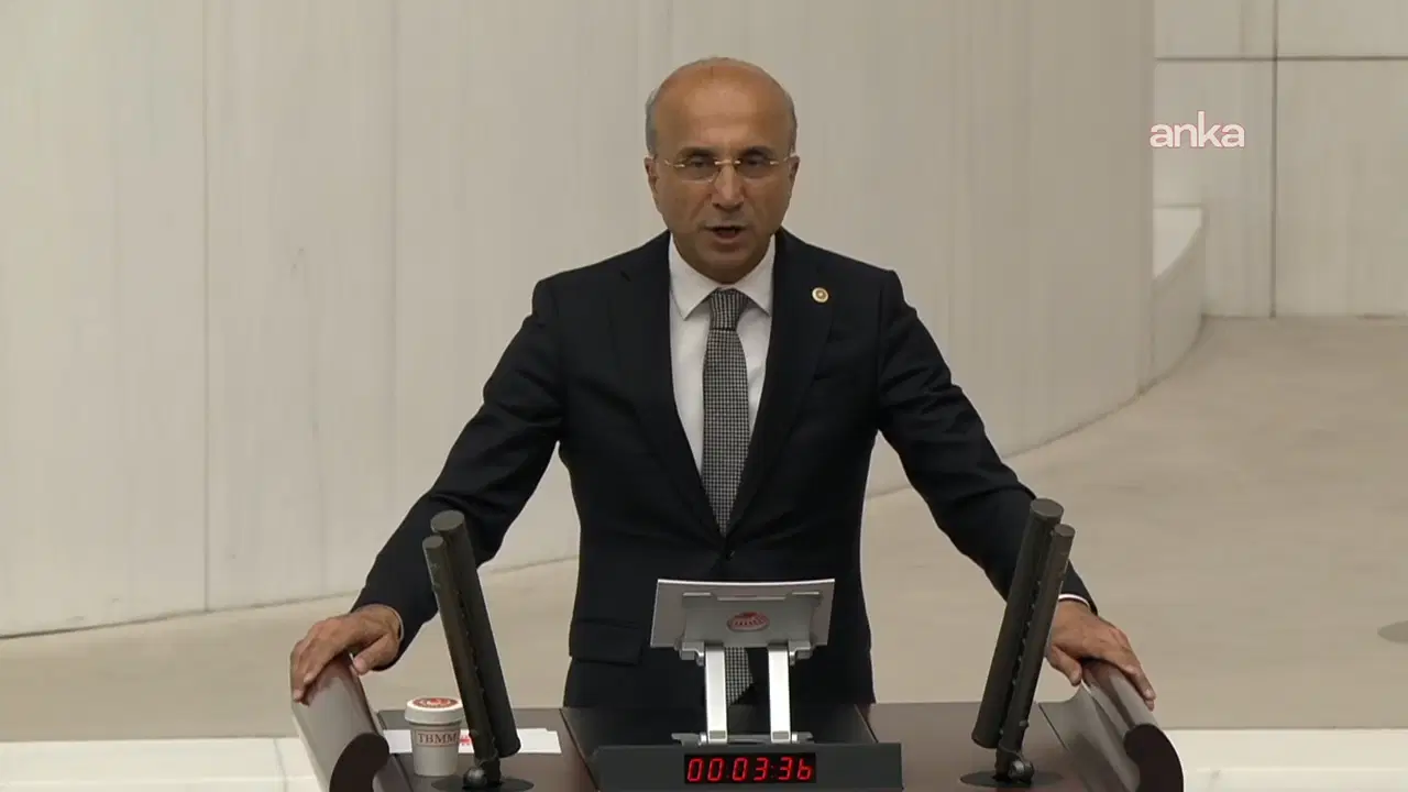 TBMM'de tansiyon yükseldi... CHP'li Aşkın Genç’ten 'vakıflara vergi muafiyeti' tepkisi: 'KDV muafiyeti gerekiyorsa önce halkın mutfak alışverişine getirilsin!'