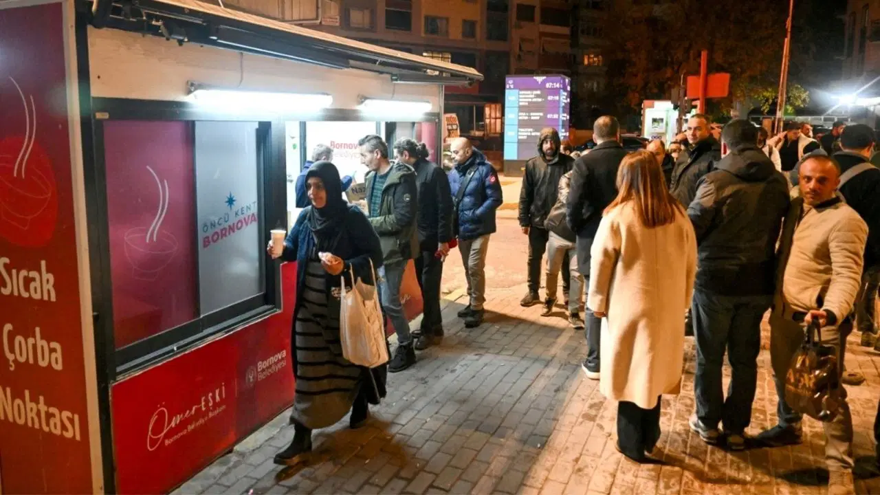 Bornova’da soğuk günlere karşı sıcak dayanışma