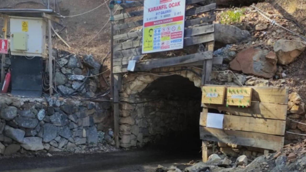 Krom madeninde göçük! 2 işçi toprak altında kaldı…