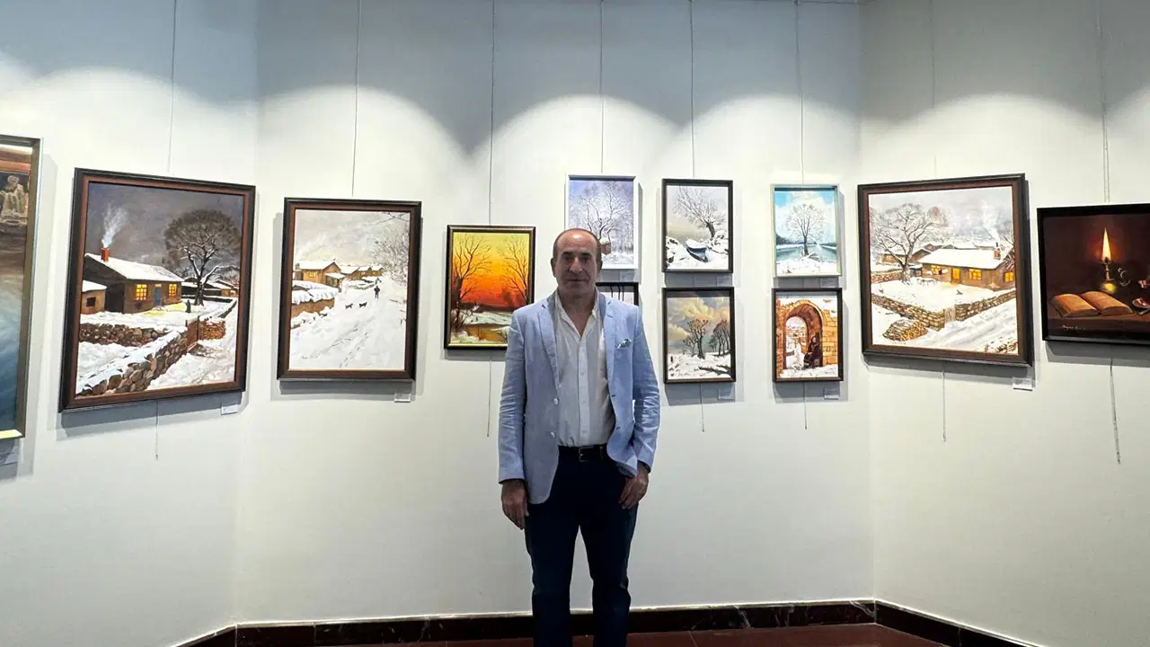 Rakamlardan renklere yolculuk: Ressam Bayram Erli’nin ilk sergisi açıldı!