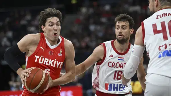12 Dev Adam, Hırvatistan'a kaybetti