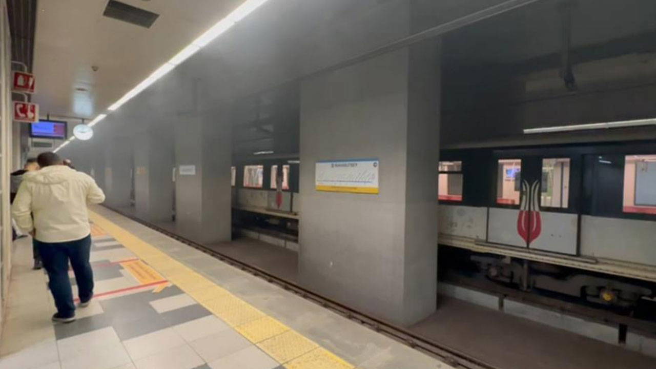 Mahmutbey metro istasyonundaki yangın paniğe neden oldu: Yolcular tahliye edildi!