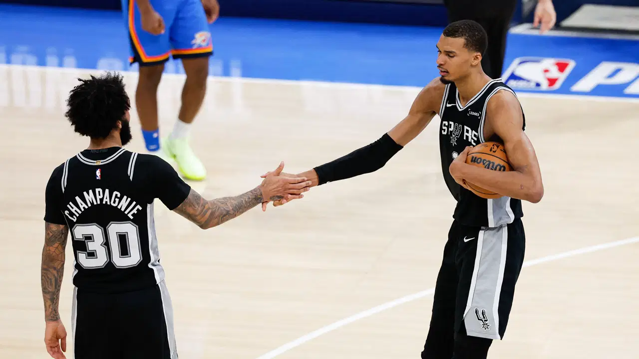 San Antonio Spurs, Batı Konferansı finaline galibiyetle başladı