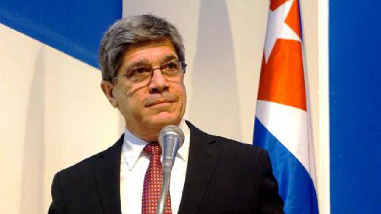 Küba: ABD'den gelebilecek olası bir saldırı karşısında askeri hazırlık yapıyoruz