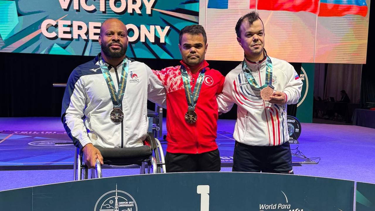 Milli para halterci Abdullah Kayapınar, Avrupa şampiyonu oldu!