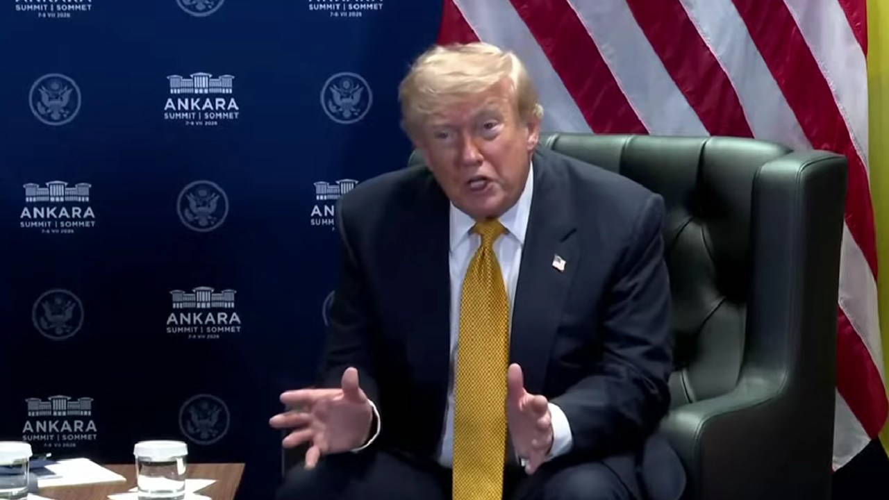 'Ateşkes bitti' diyen Trump: 'İran'ı bu gece sert vurabiliriz'