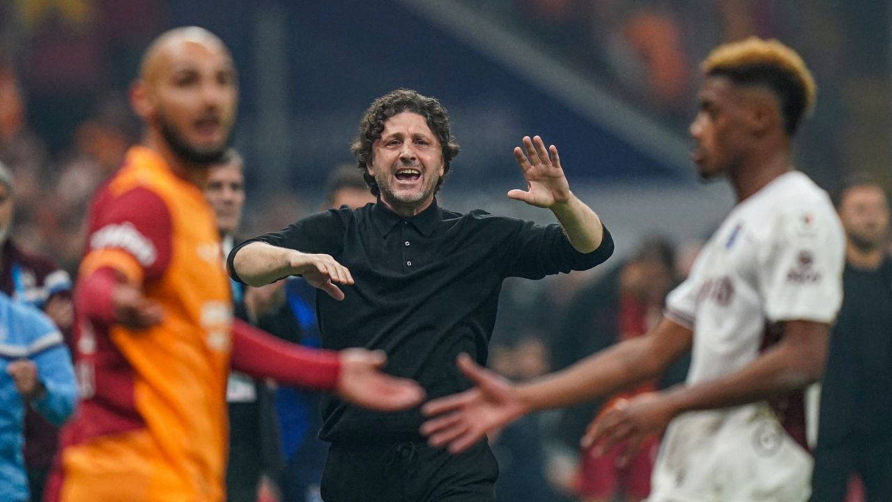Fatih Tekke Galatasaray maçı sonrası takımdan mutlu! "Oyuncularımla gurur duydum"