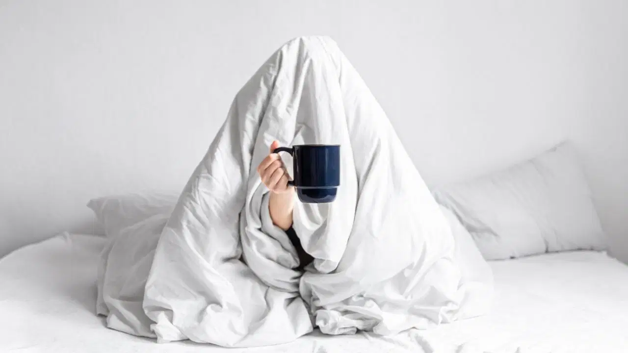 Pazartesi sendromu değil 'sosyal jetlag': Hafta sonu fazla uyumak biyolojik saati bozuyor...