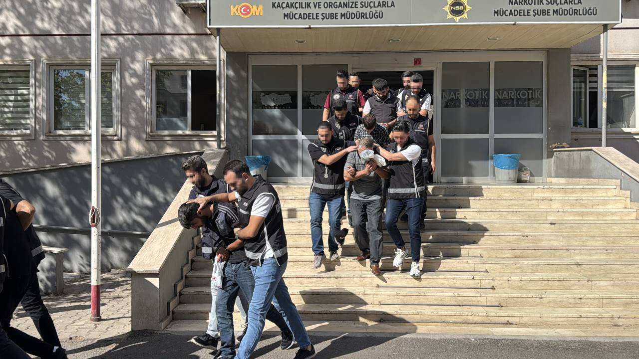 13 ilde silah ve mühimmat kaçakçılığı operasyonu: Çok sayıda tutuklama var!