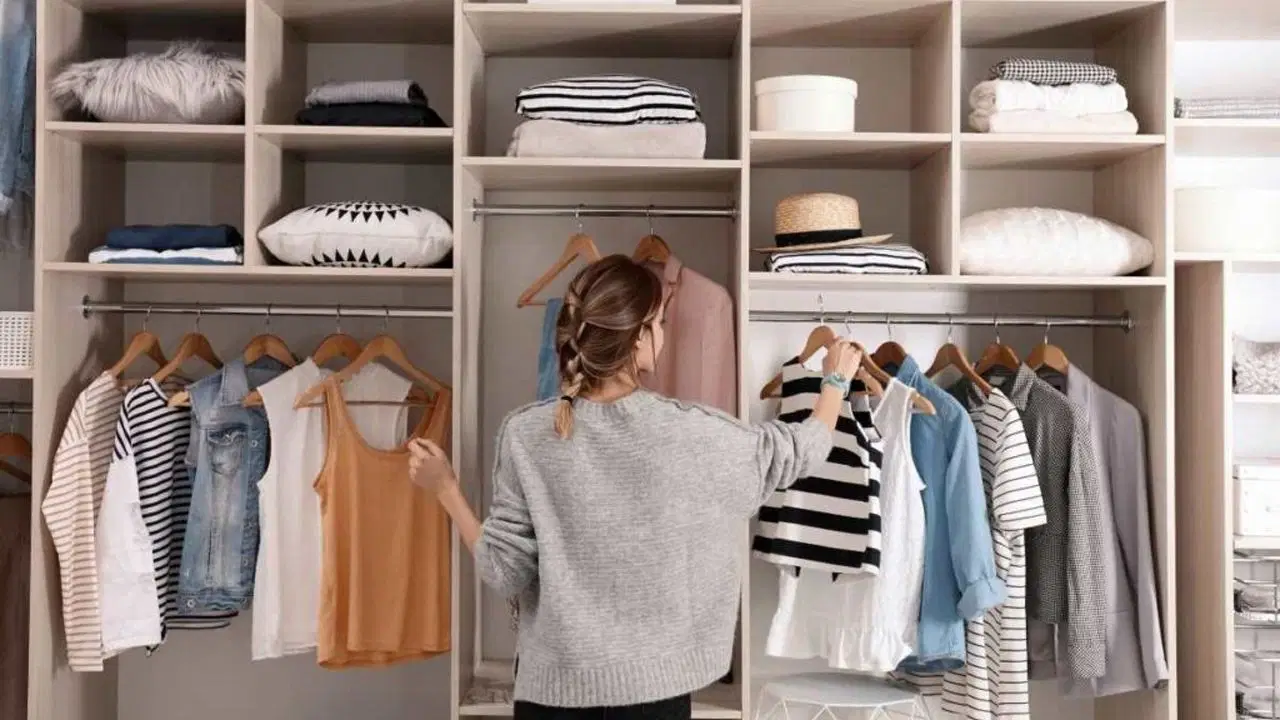 Gardırop kaosu sona eriyor: Minimal şıklığın 7 altın anahtarı