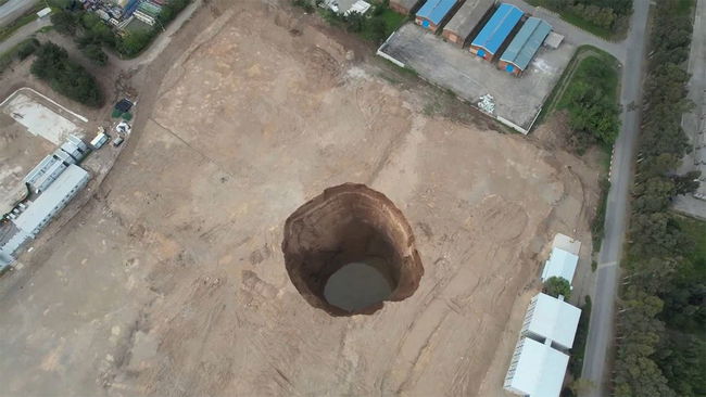 Hatay’da dev obruk paniği: 9 günde 60 metreye ulaştı!