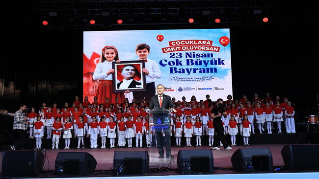 Harbiye Açıkhava’da 23 Nisan coşkusu