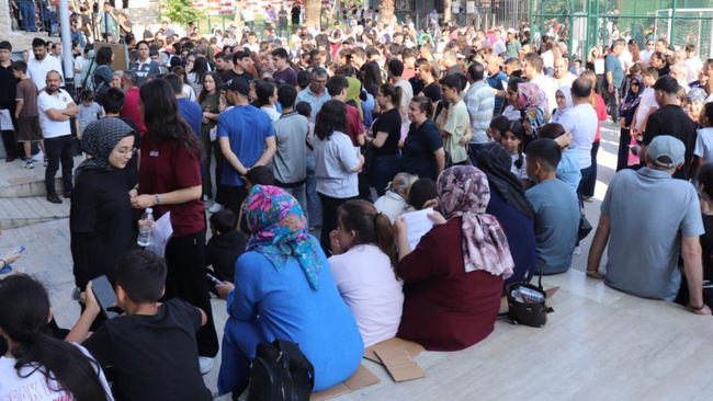 1 milyonu aşkın aday ter döktü