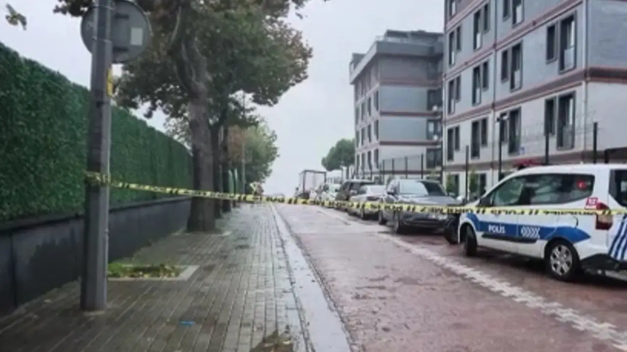 İstanbul Avcılar'da okul önünde kavga: Bekçi veliyi silahla yaraladı
