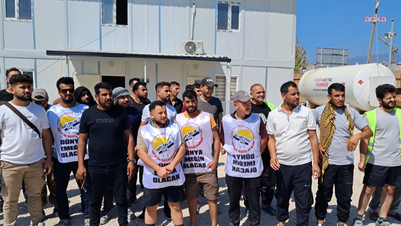 Hatay'da TOKİ işçilerinin çatıda eylemi devam ediyor