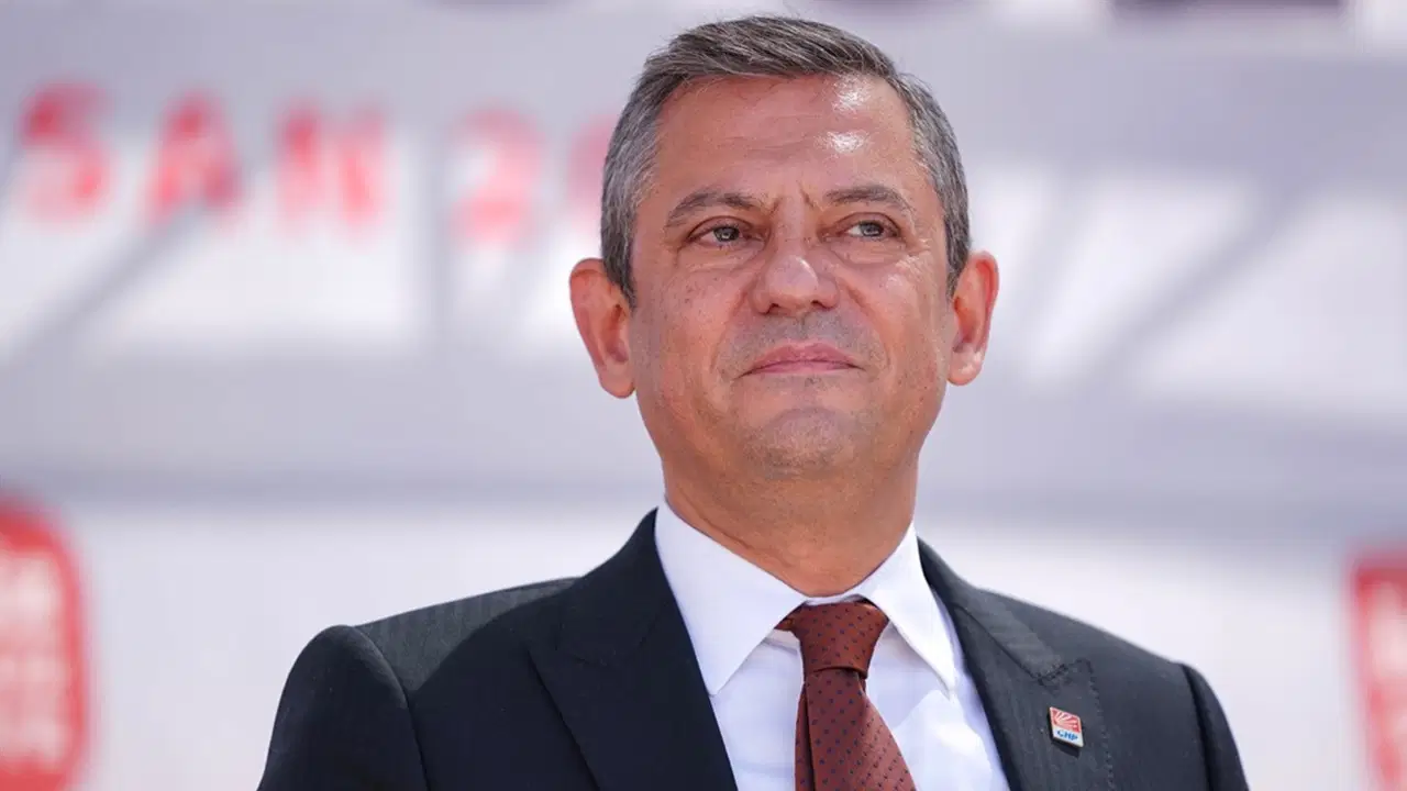 Özgür Özel'den 'Kıbrıs Barış Harekatı'nın yıl dönümünde anlamlı mesaj