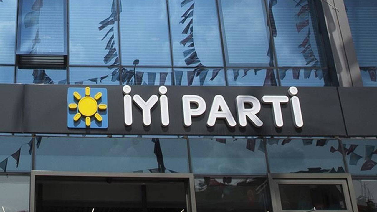 İYİ Parti Sakarya'da toplu istifa