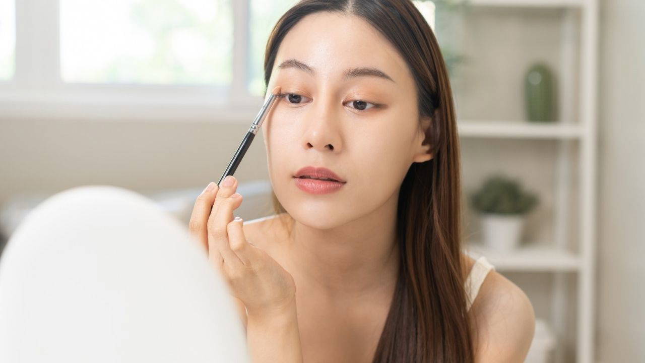 Makyajda profesyonel görünümün sırrı: Fırçalar ve süngerler