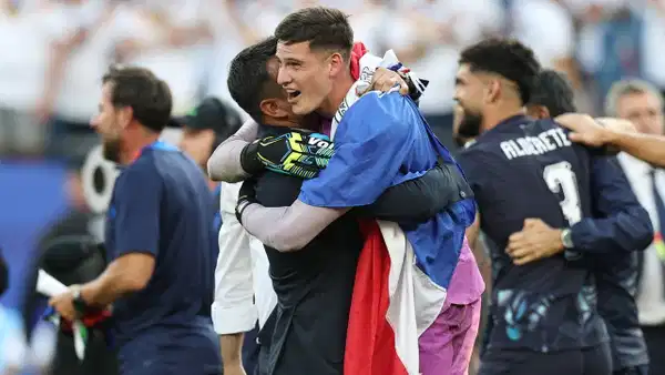 Oğlu için malzemelerini satmak zorunda kaldı: Paraguaylı Orlando Gill'in dikkat çeken hikayesi..