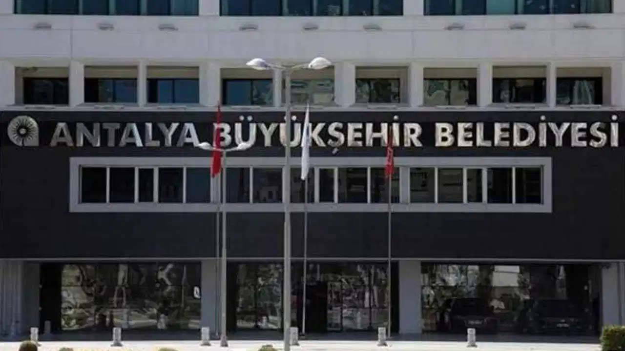 Antalya Büyükşehir Belediyesi'ne yönelik operasyonda 2 tutuklama daha
