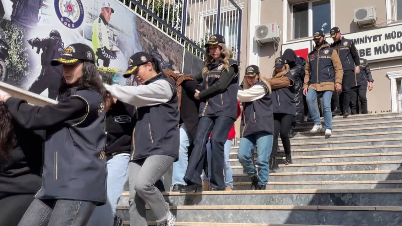 İstanbul'da fuhuş operasyonu: 9 kişi tutuklandı