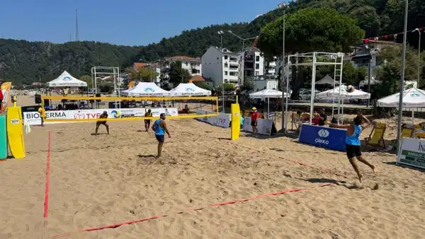 Bartın Belediyesi, uluslararası plaj voleybolu organizasyonuna ev sahipliği yapıyor