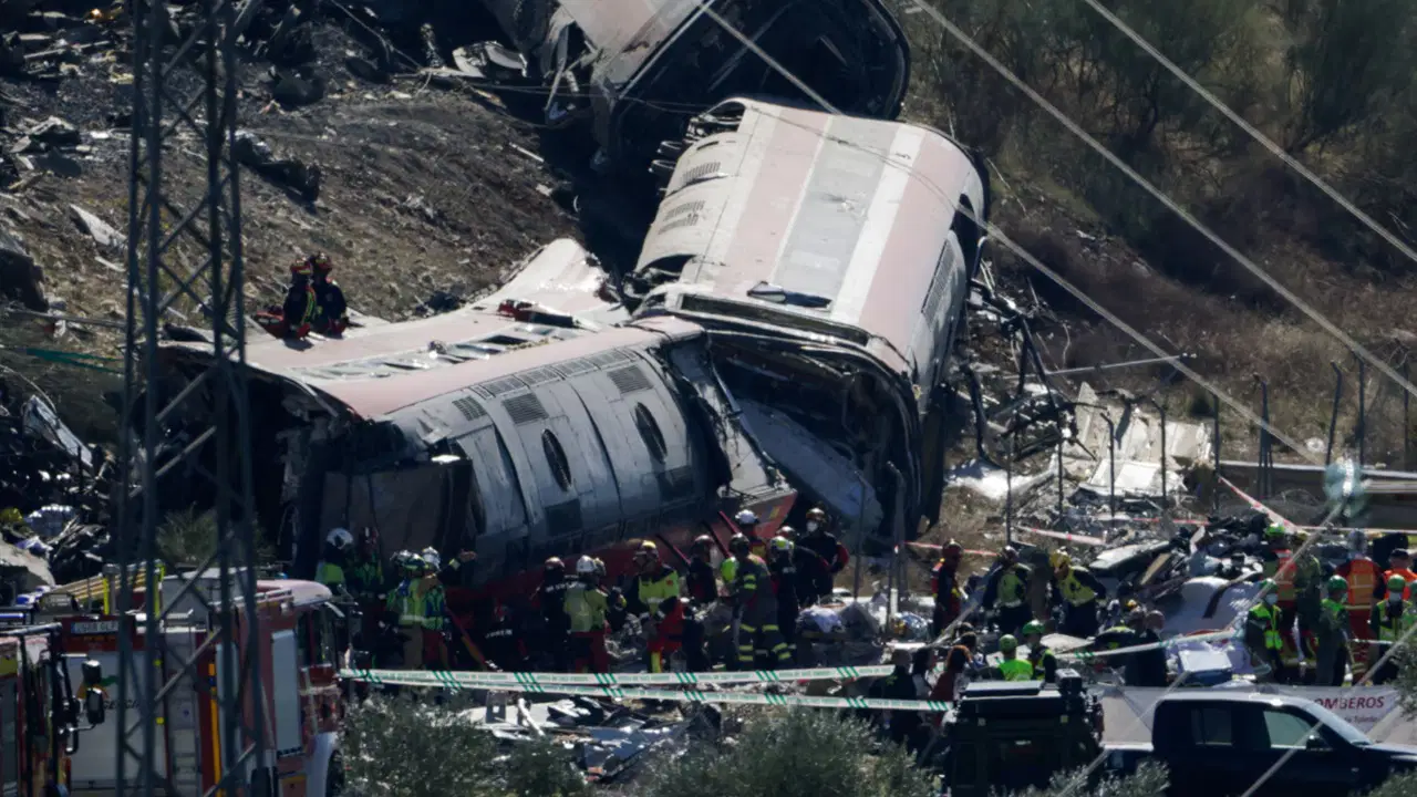 İspanya'da tren faciası! Can kaybı 74'e çıktı