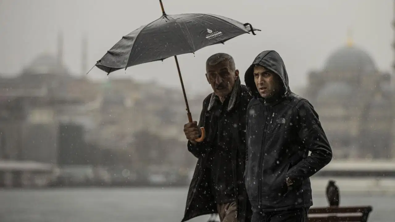 Hava tahmin uzmanı, İstanbul'u saat vererek uyardı: Hafta sonu hava nasıl olacak?