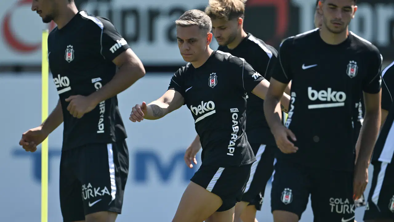 Hradec Kralove maçı öncesi Beşiktaş'a Leandro Trossard müjdesi!