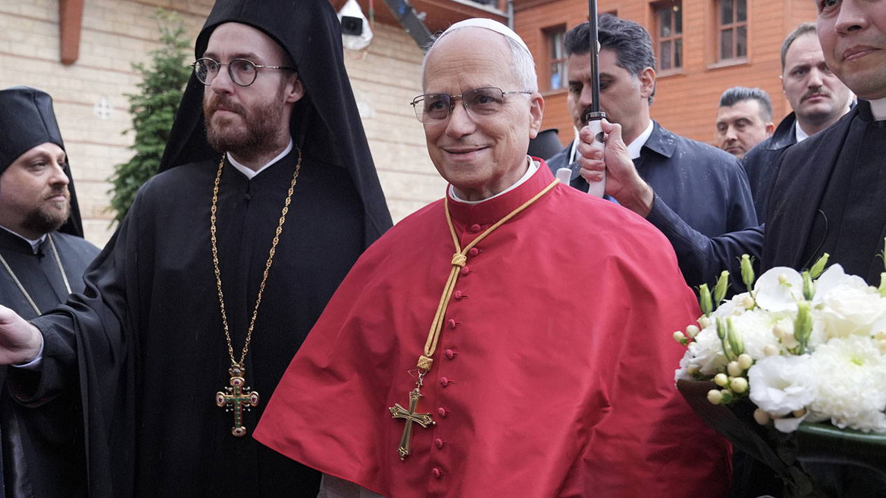 Papa 14. Leo, Fener Rum Patrikhanesi’ne geldi