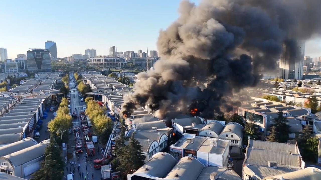 İSTOÇ'ta korkutan yangın... Patlama sesleri duyuluyor!