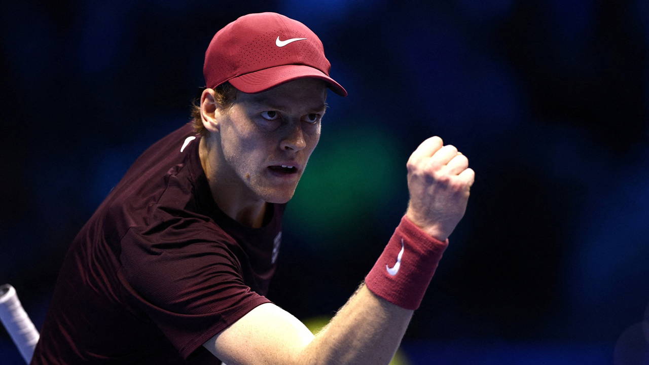 ATP Finalleri'nde Zverev'i yenen Sinner, yarı finale kaldı