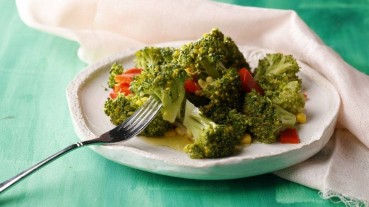 Uzmanından tavsiye: 'Düzenli brokoli tüketmek kolon kanseri riskini azaltabilir'