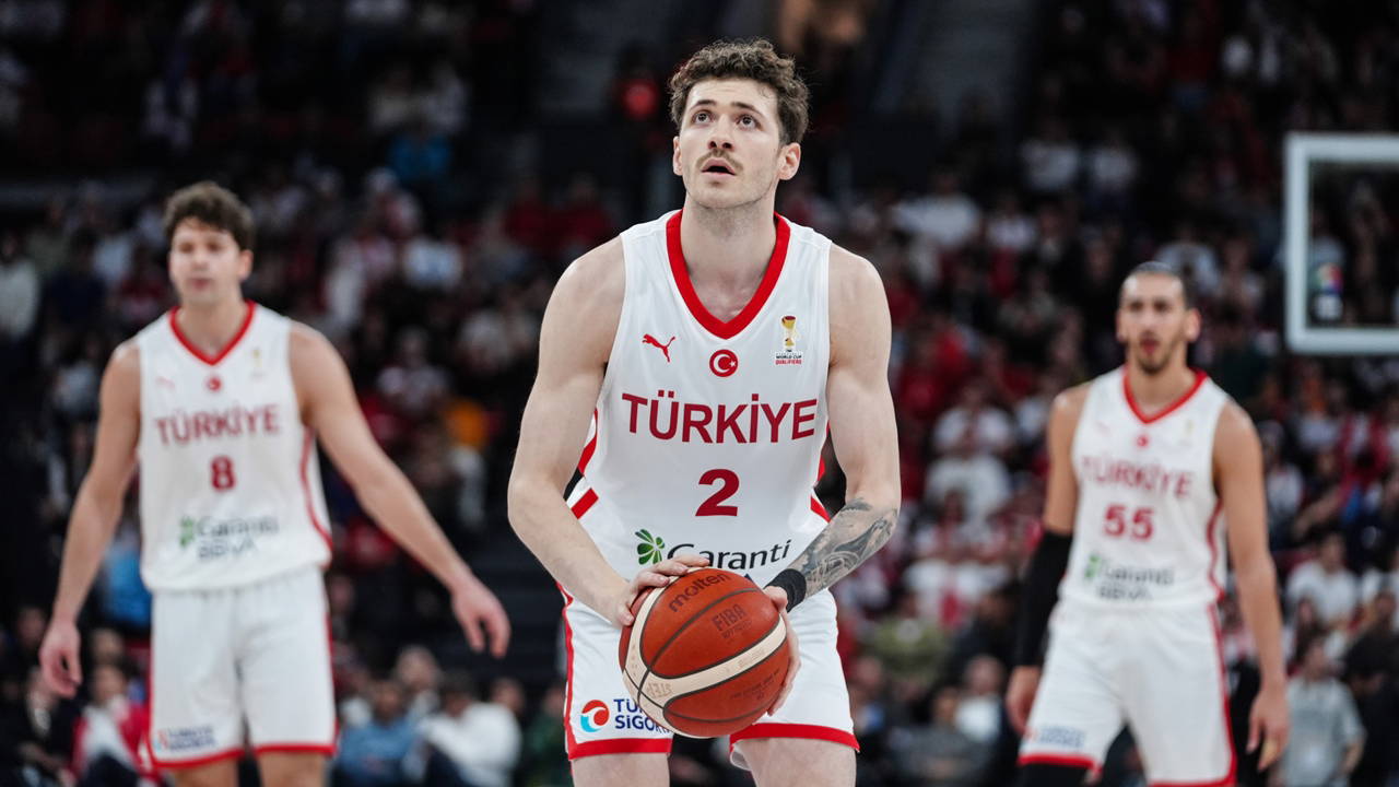 12 Dev Adam, İsviçre'ye konuk olacak! 