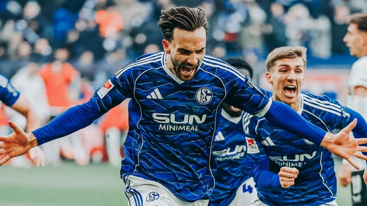 Kenan Karaman ile Edin Dzeko Schalke'ye puanı getirdi!