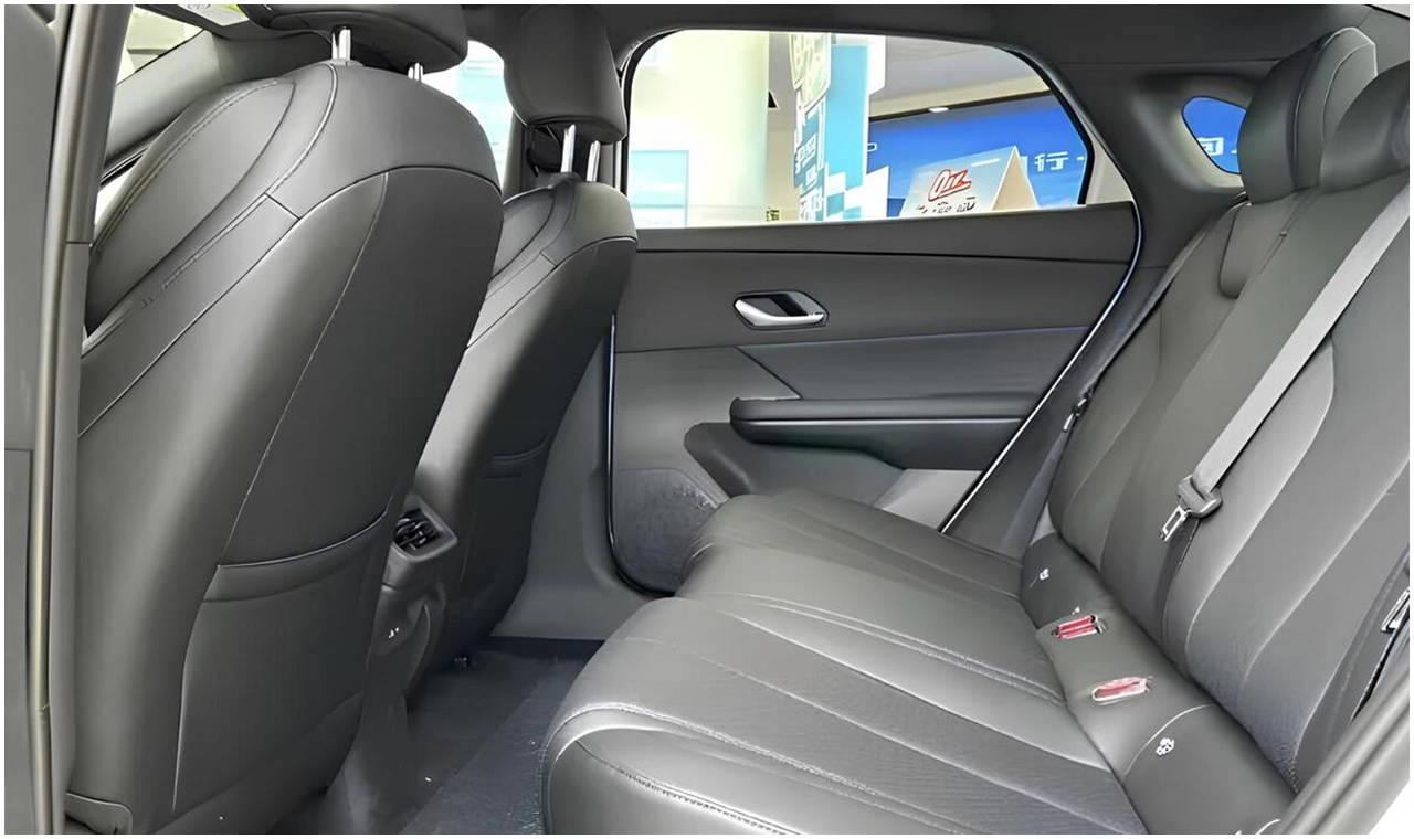 BYD'nin yeni modeli e7 560 bin TL'ye satışa sunuldu!