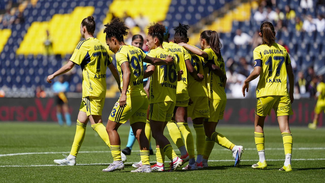 Şampiyon Fenerbahçe ArsaVev gol oldu yağdı
