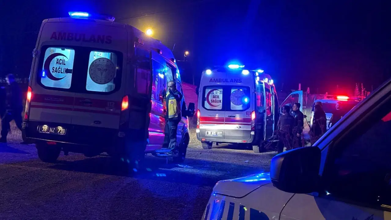 Kayseri’de kardeşlerin bıçaklı kavgası: İkisi de yaralandı