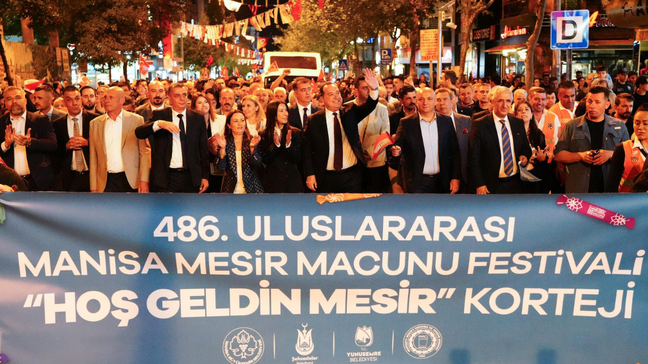 Manisa’da “Hoş Geldin Mesir” kortejiyle festival coşkusu başladı