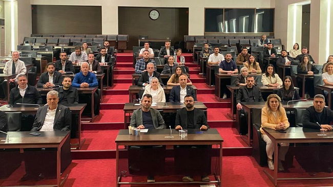 'Partimiz sahipsiz, halkımız çaresiz değil'