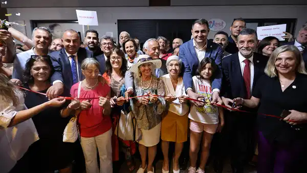 YENİ Parti’nin Narlıdere İlçe Başkanlığı binası açıldı