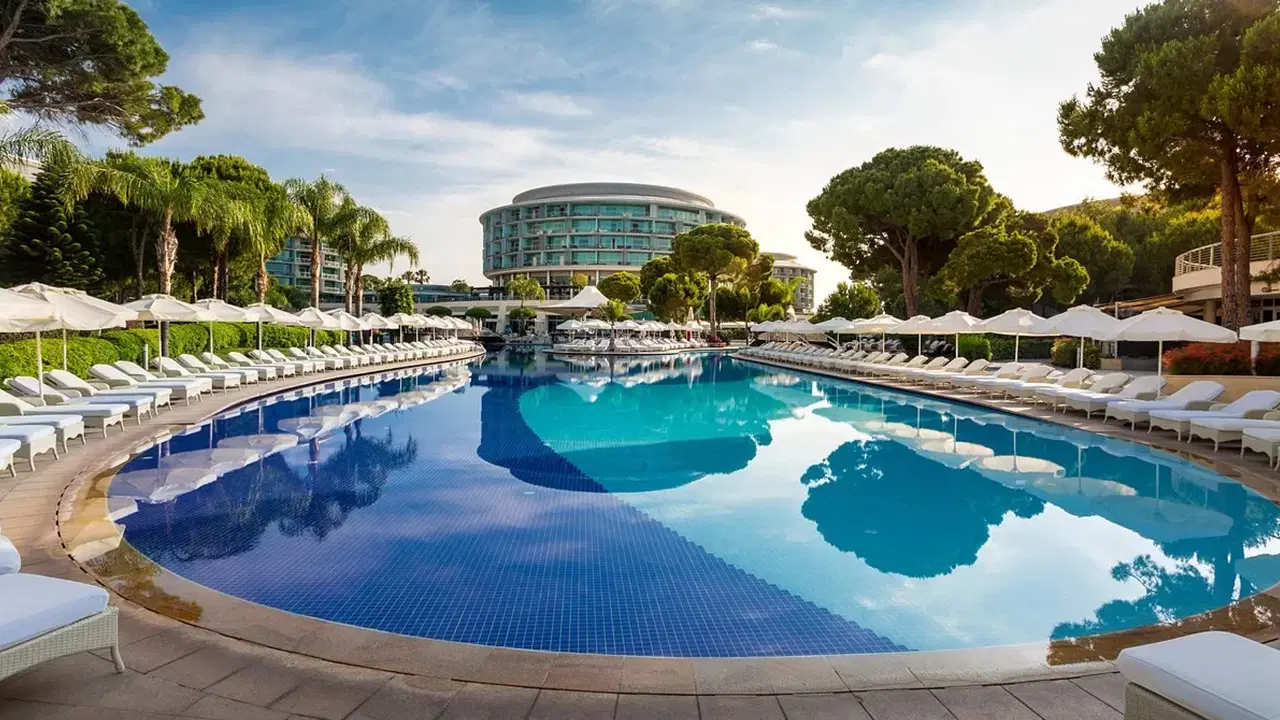 Bayram tatili öncesi otel fiyatları belli oldu: Seyahat planları yine cep yakacak