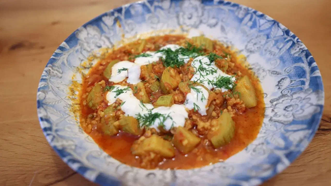 Niğde mutfağından yaz sofralarına ferahlık katan lezzet: Kabak musakka tarifi