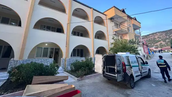 Denizli'de pansiyonda şüpheli ölüm: Yaşlı çift banyoda ölü bulundu