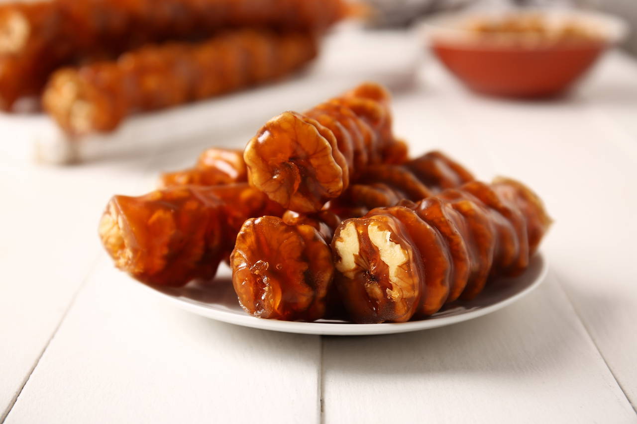 Doğal ve enerji dolu atıştırmalık:  Cevizli sucuk tarifi