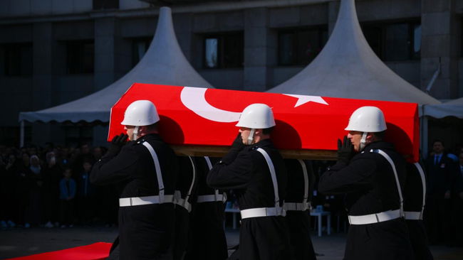 Trafik kazasında yaralanan polis Seçkin Yalçın şehit oldu