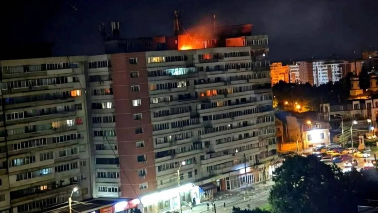 Romanya’da bir apartmana bombalı İHA isabet etti!